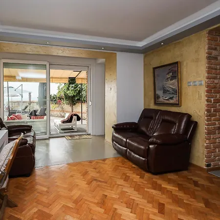 Villa Alenor | Sea View & Access Nesebar