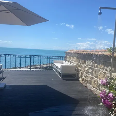 Alenor - Sea View & Access Villa