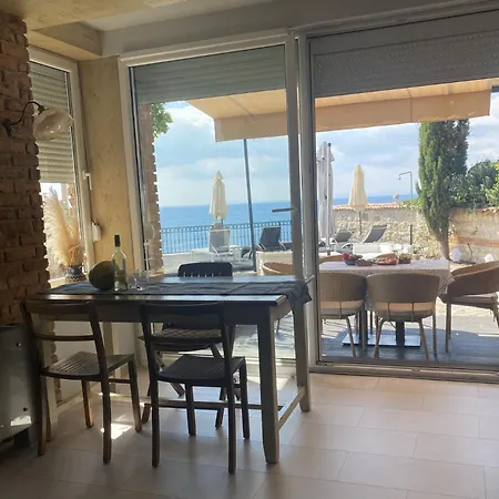 Alenor - Sea View & Access Villa