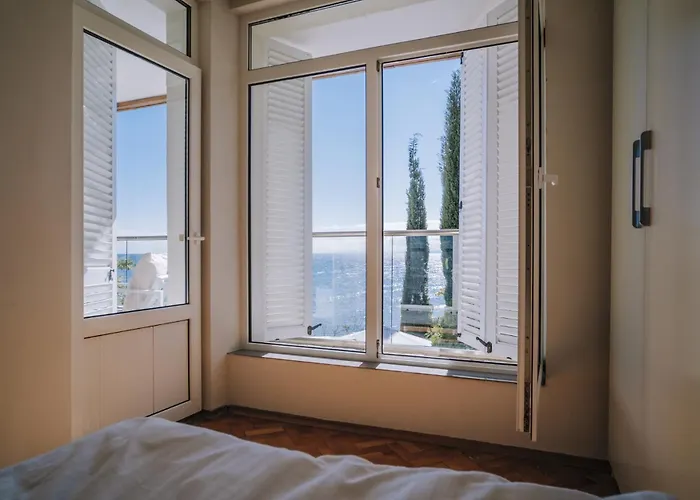 Alenor - Sea Views & Sea Access | Unesco Old Town | Sleeps 8 * Nesebar