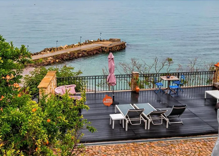 Villa Alenor - Sea Views & Sea Access | Unesco Old Town | Sleeps 8